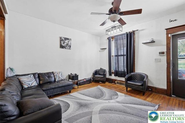 164 East Wilkes Barre Street, Easton, PA 18042