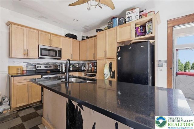 164 East Wilkes Barre Street, Easton, PA 18042