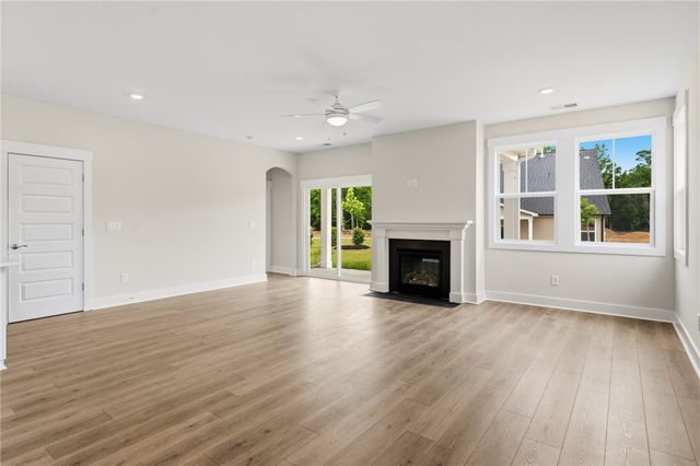 232 Creekside Circle, Williamston, SC 29697