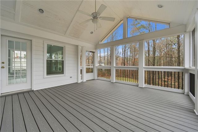 3334 Trails End NE Road, Roswell, GA 30075