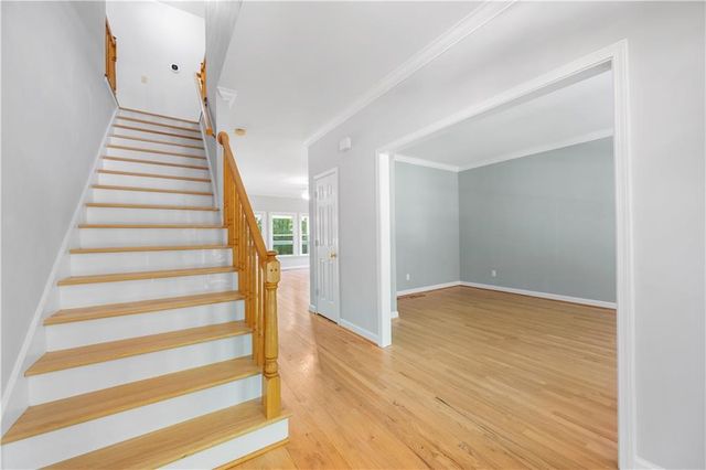 3334 Trails End NE Road, Roswell, GA 30075