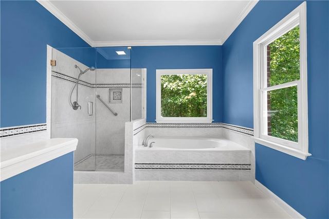 3334 Trails End NE Road, Roswell, GA 30075