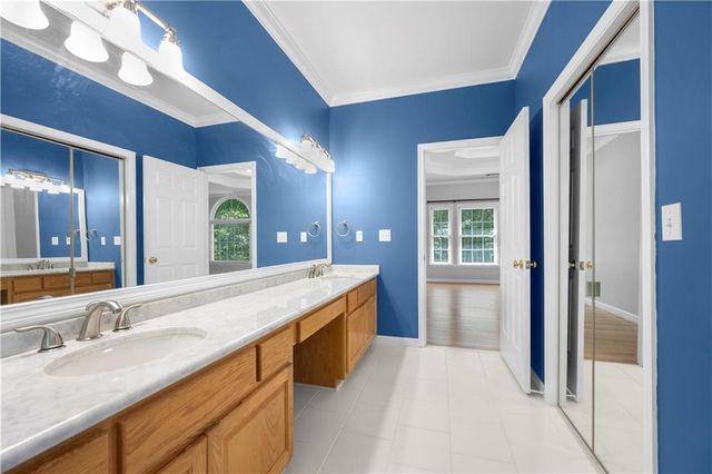 3334 Trails End NE Road, Roswell, GA 30075