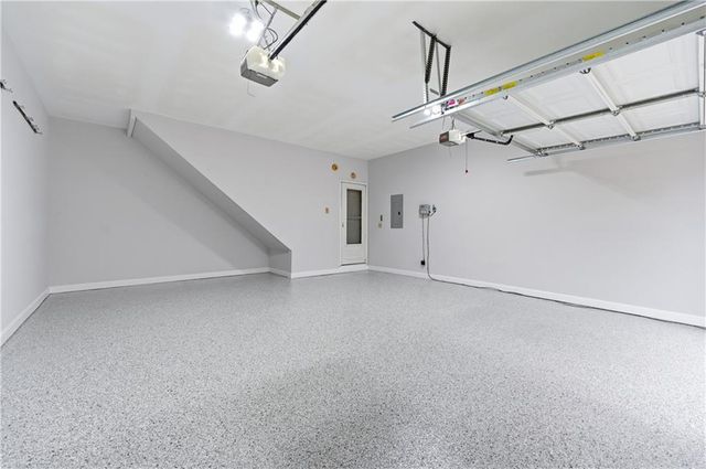 3334 Trails End NE Road, Roswell, GA 30075