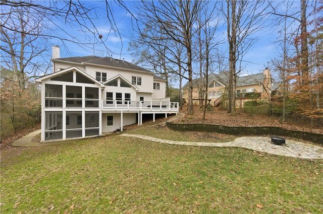 3334 Trails End NE Road, Roswell, GA 30075