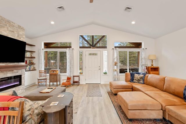 53080 53080 Day Rd OR Road, La Pine, OR 97739