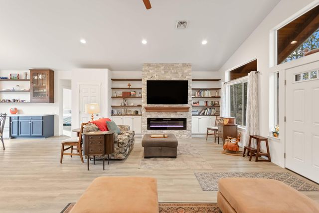 53080 53080 Day Rd OR Road, La Pine, OR 97739