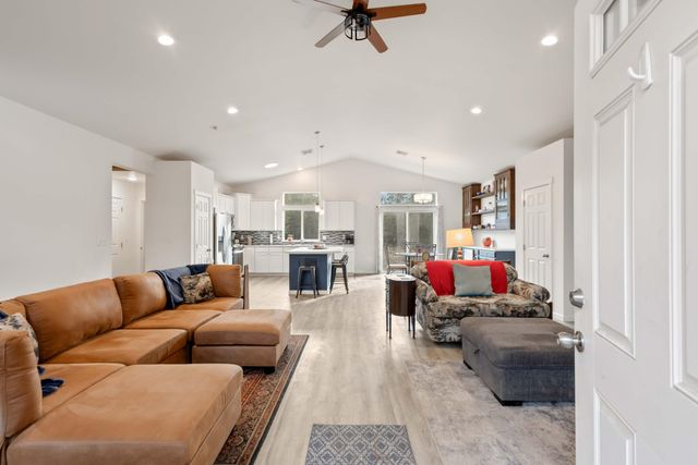 53080 53080 Day Rd OR Road, La Pine, OR 97739