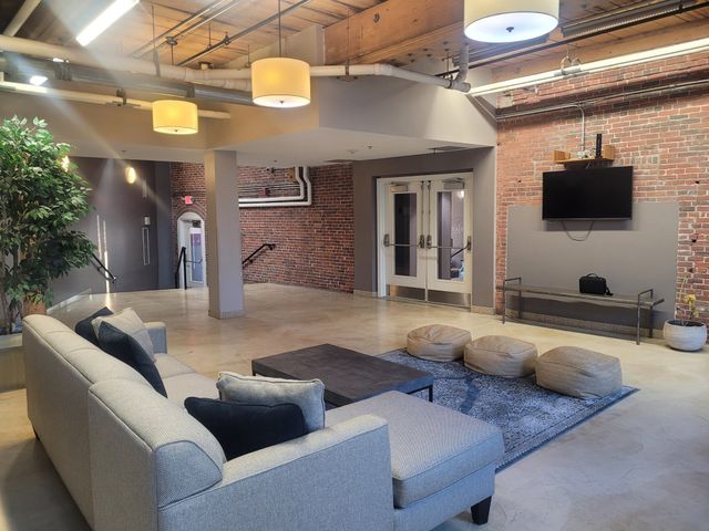 35 Riverwalk Way 219, Lowell, MA 01854