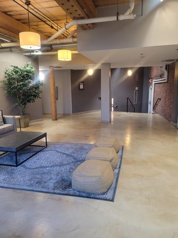 35 Riverwalk Way 219, Lowell, MA 01854