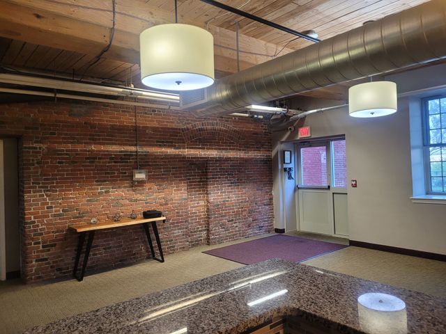 35 Riverwalk Way 219, Lowell, MA 01854