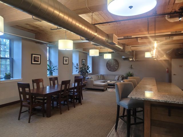 35 Riverwalk Way 219, Lowell, MA 01854