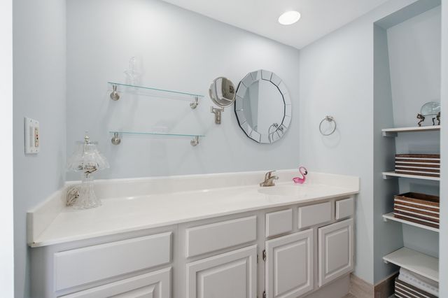 6061 SE Riverboat Drive 825, Stuart, FL 34997