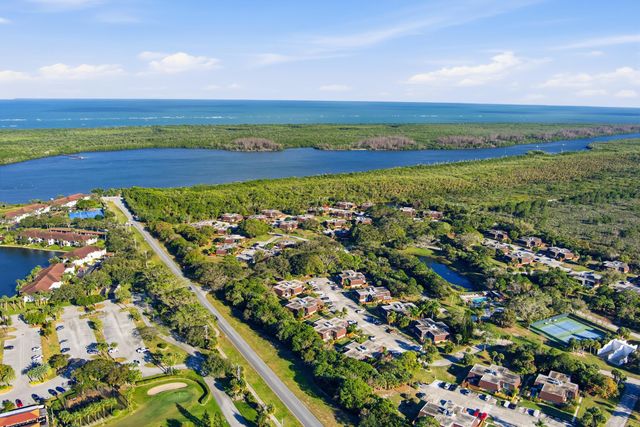 6061 SE Riverboat Drive 825, Stuart, FL 34997