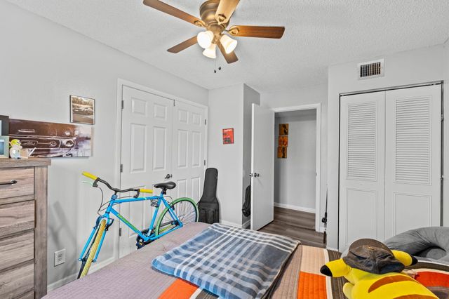 723 Sunny Pine Way H2, Greenacres, FL 33415