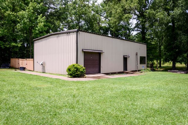 8409 Carrie Drive, Benton, AR 72019