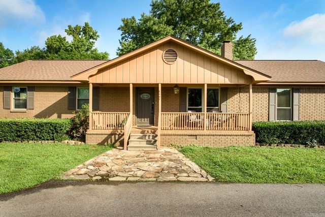8409 Carrie Drive, Benton, AR 72019