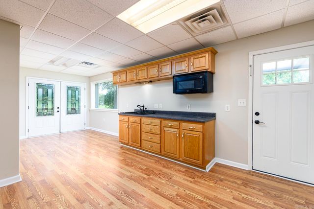 8409 Carrie Drive, Benton, AR 72019