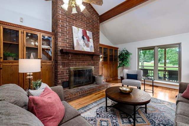 8409 Carrie Drive, Benton, AR 72019