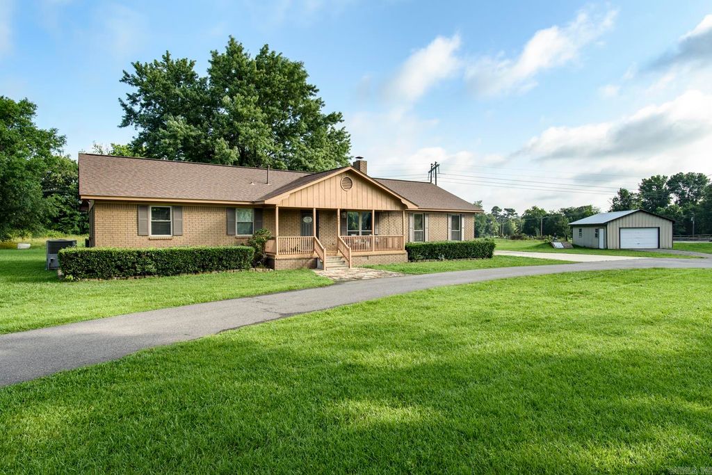 8409 Carrie Drive, Benton, AR 72019