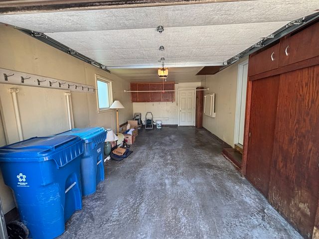 2005 8TH Street, East Moline, IL 61244