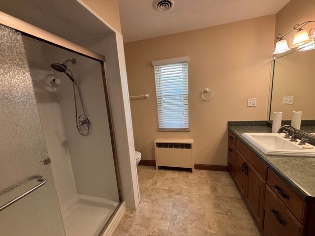 2005 8TH Street, East Moline, IL 61244