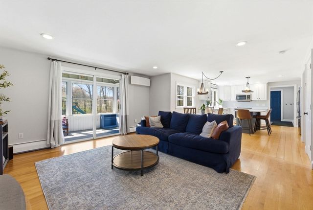 14 Stoney Stream Ln, Littleton, MA 01460