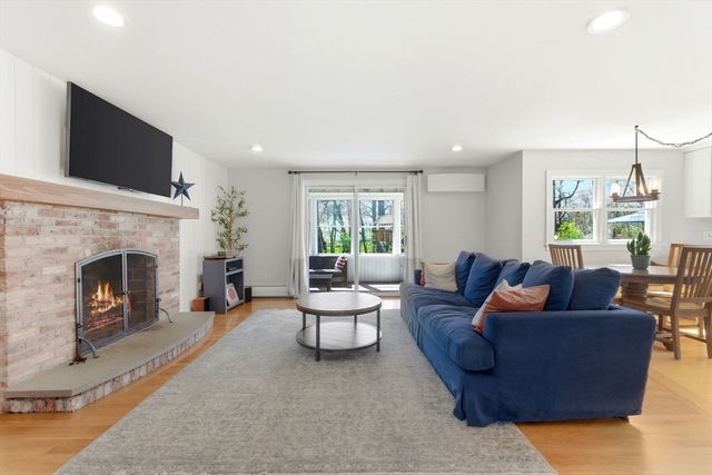 14 Stoney Stream Ln, Littleton, MA 01460