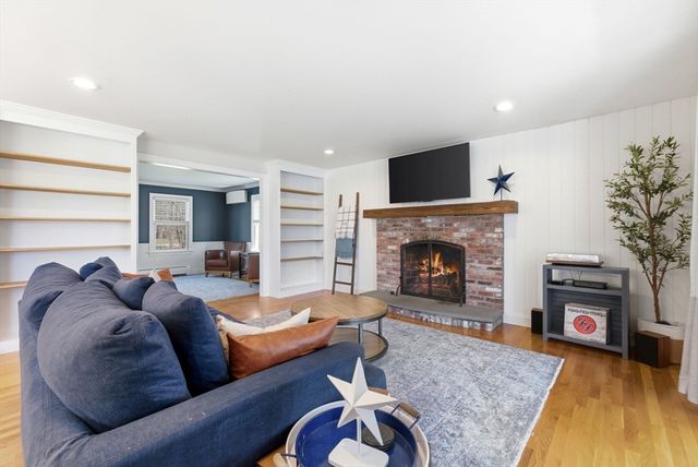 14 Stoney Stream Ln, Littleton, MA 01460