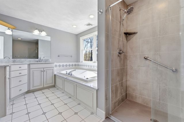 14 Stoney Stream Ln, Littleton, MA 01460