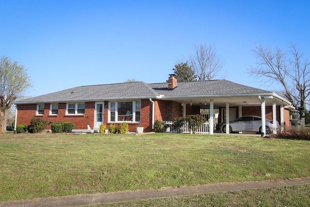 1800 Meadowbrook Dr, Springfield, TN 37172