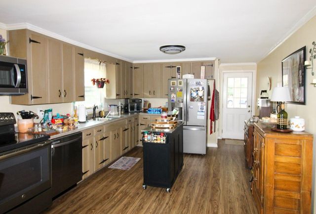 1800 Meadowbrook Dr, Springfield, TN 37172
