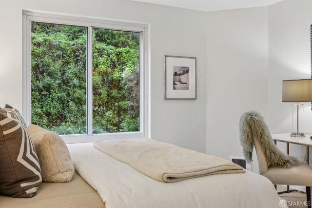 111 Chestnut Street 303, San Francisco, CA 94111