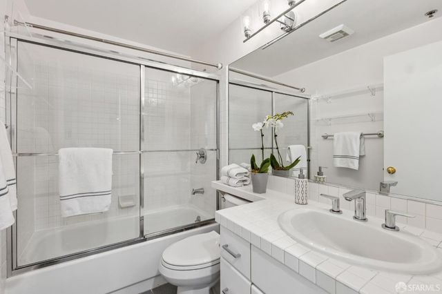 111 Chestnut Street 303, San Francisco, CA 94111