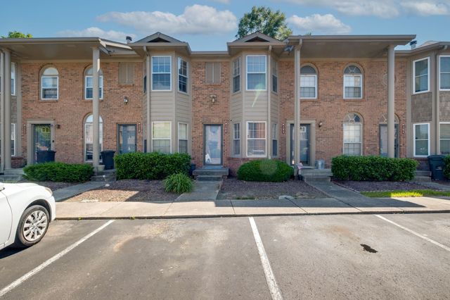 308 Hickory Pl, Nashville, TN 37214