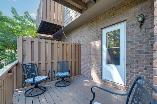 308 Hickory Pl, Nashville, TN 37214
