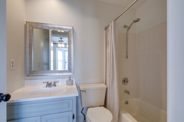 308 Hickory Pl, Nashville, TN 37214