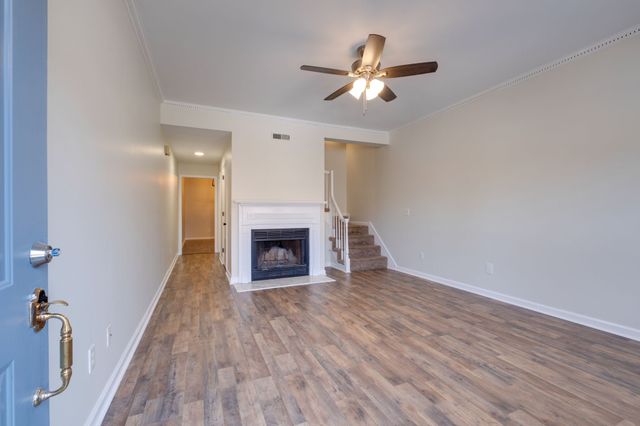308 Hickory Pl, Nashville, TN 37214