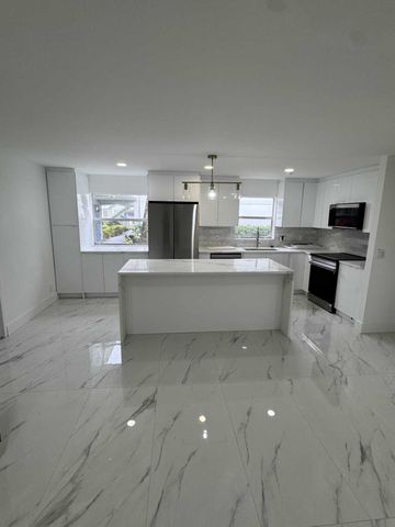 216 Tuscany D, Delray Beach, FL 33446