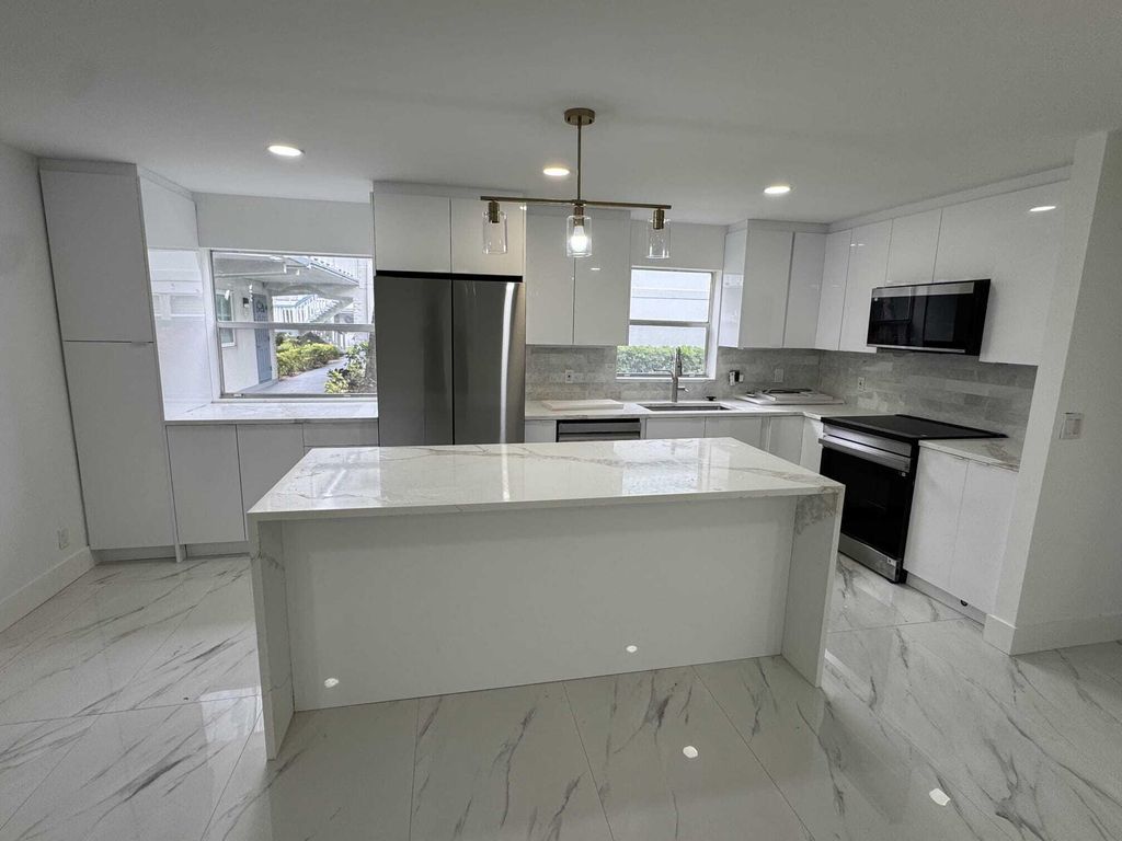 216 Tuscany D, Delray Beach, FL 33446