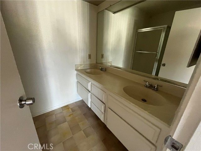 926 W Philadelphia Q93, Ontario, CA 91762