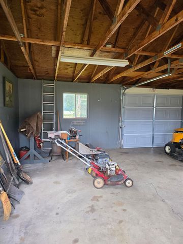 5321 Rosa Court, Swartz Creek, MI 48473