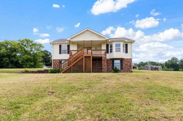 195 Long Rd, Charlotte, TN 37036