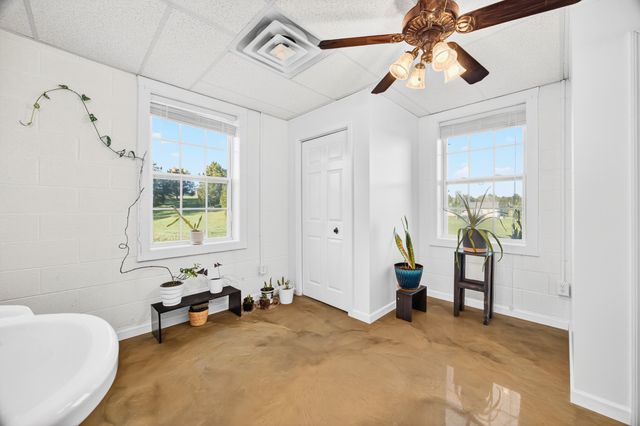 195 Long Rd, Charlotte, TN 37036