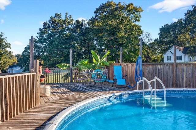 195 Long Rd, Charlotte, TN 37036