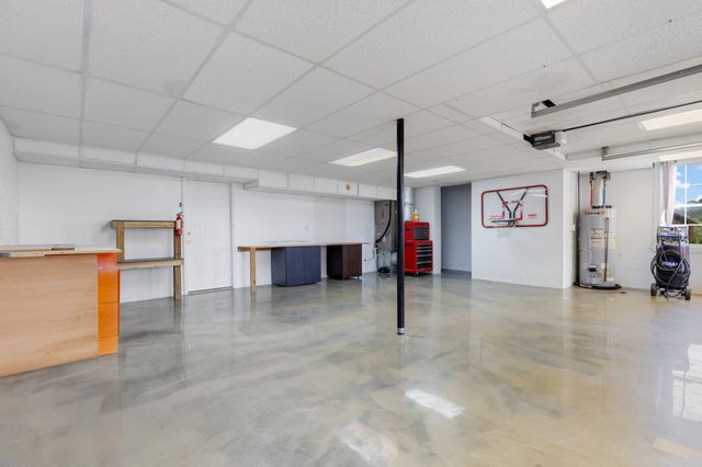 195 Long Rd, Charlotte, TN 37036