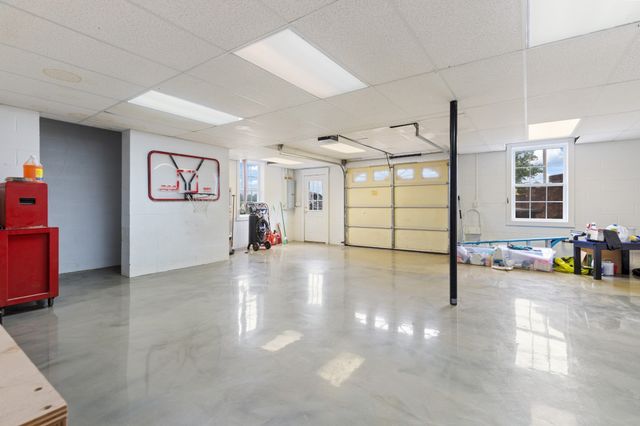 195 Long Rd, Charlotte, TN 37036