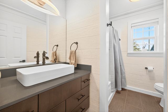 195 Long Rd, Charlotte, TN 37036