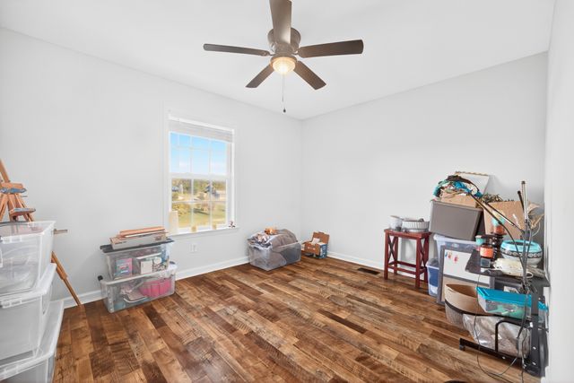 195 Long Rd, Charlotte, TN 37036