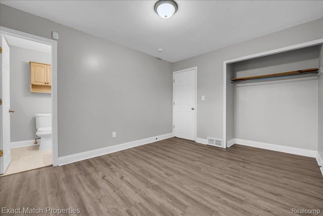 724 Parkwood Avenue, Pontiac, MI 48340